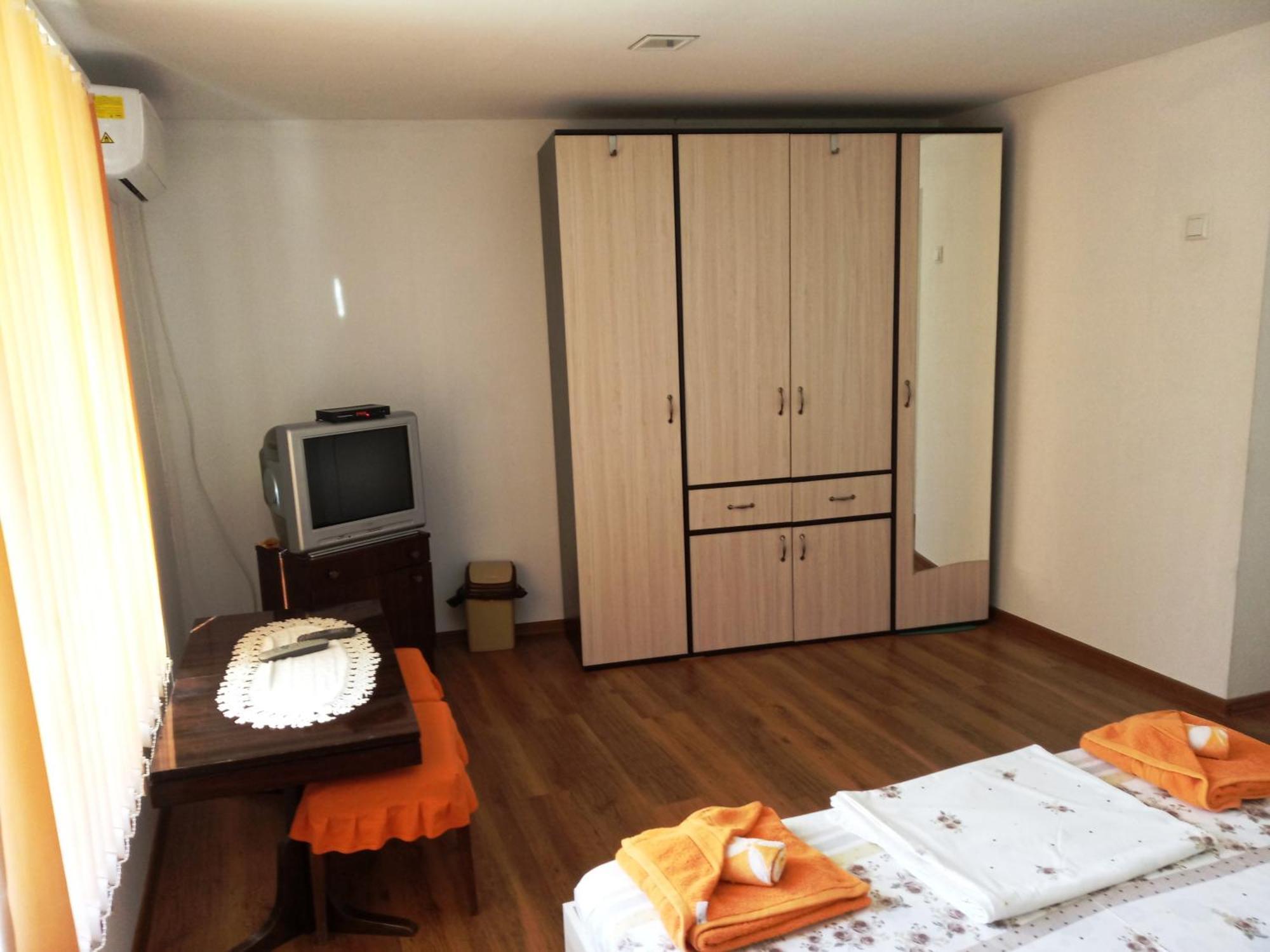 Divna Guest House Krushuna Dış mekan fotoğraf