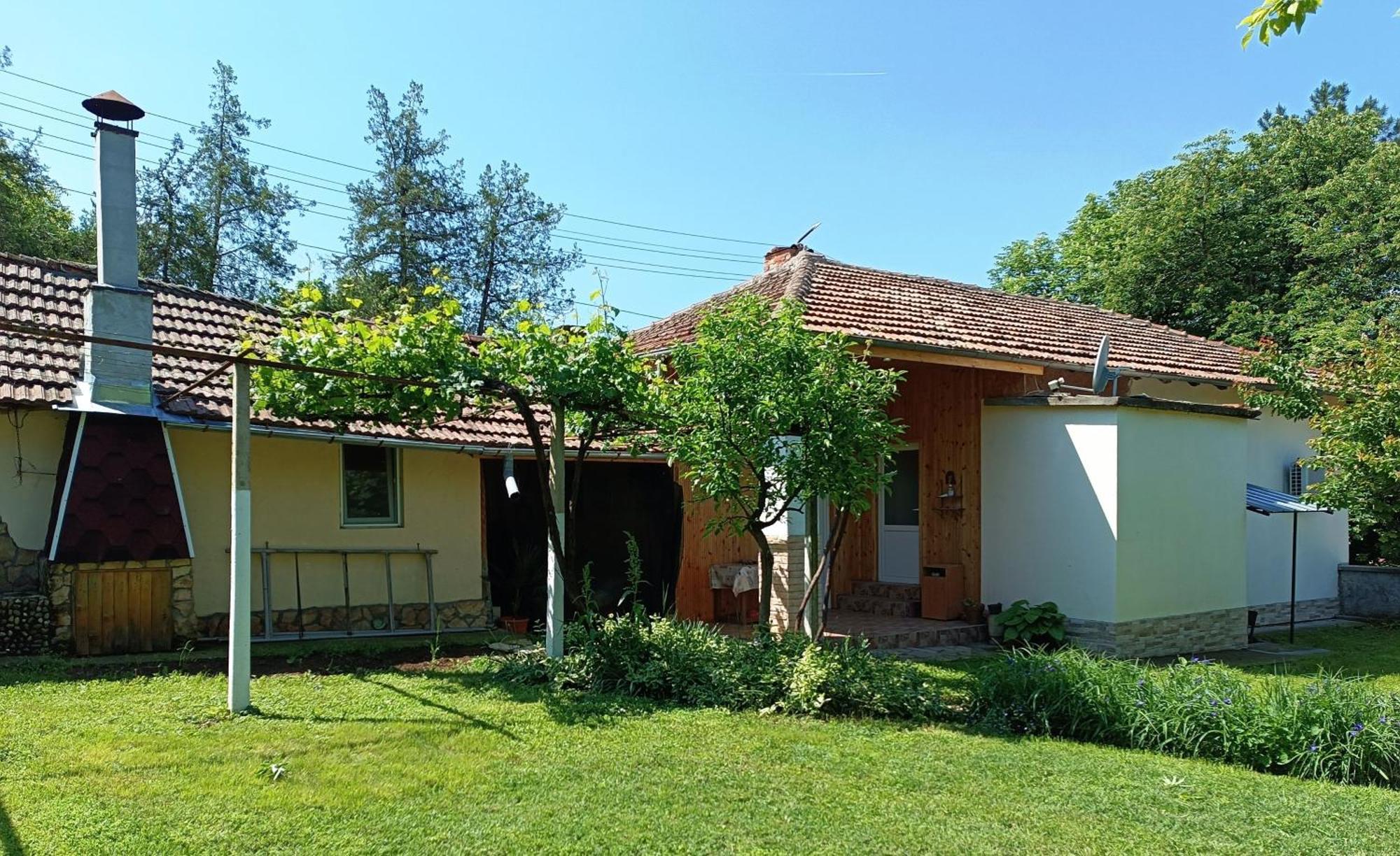 Divna Guest House Krushuna Dış mekan fotoğraf